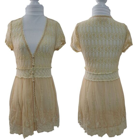 A'Reve Women's Short Sleeve Lace Sheer Cream Boho Coquet Top Cover Sz Small - Picture 1 of 8